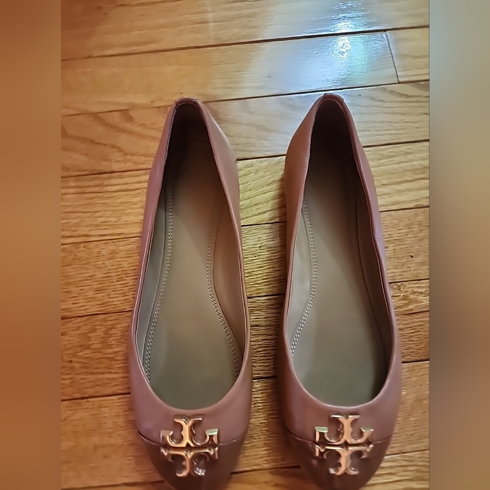 Women's Tory Burch Everly Tan Ballet Flats